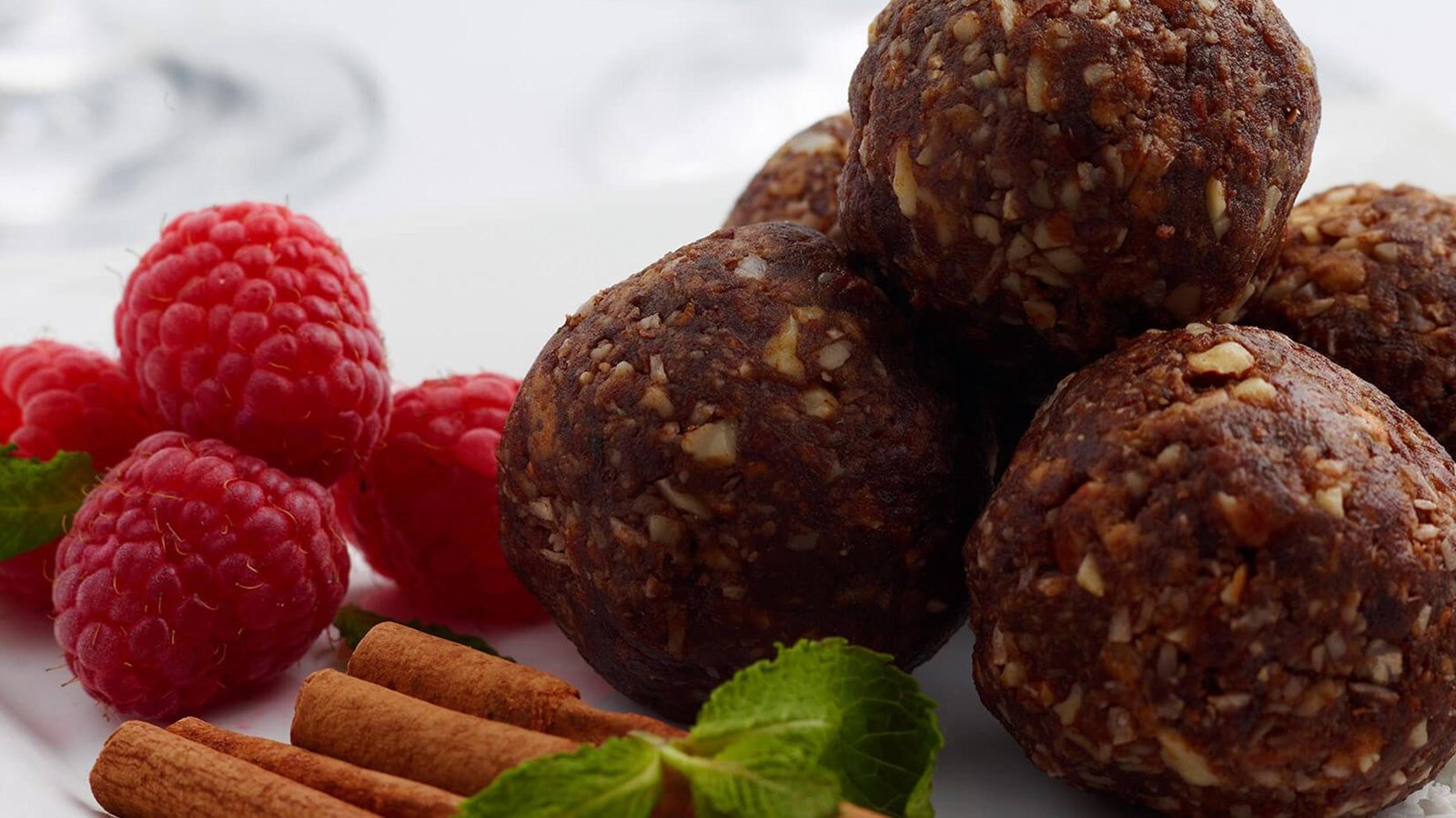 Medjool-Date-Power-Balls